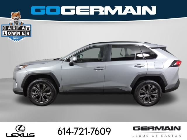 Used 2022 Toyota RAV4 XLE Premium image 12