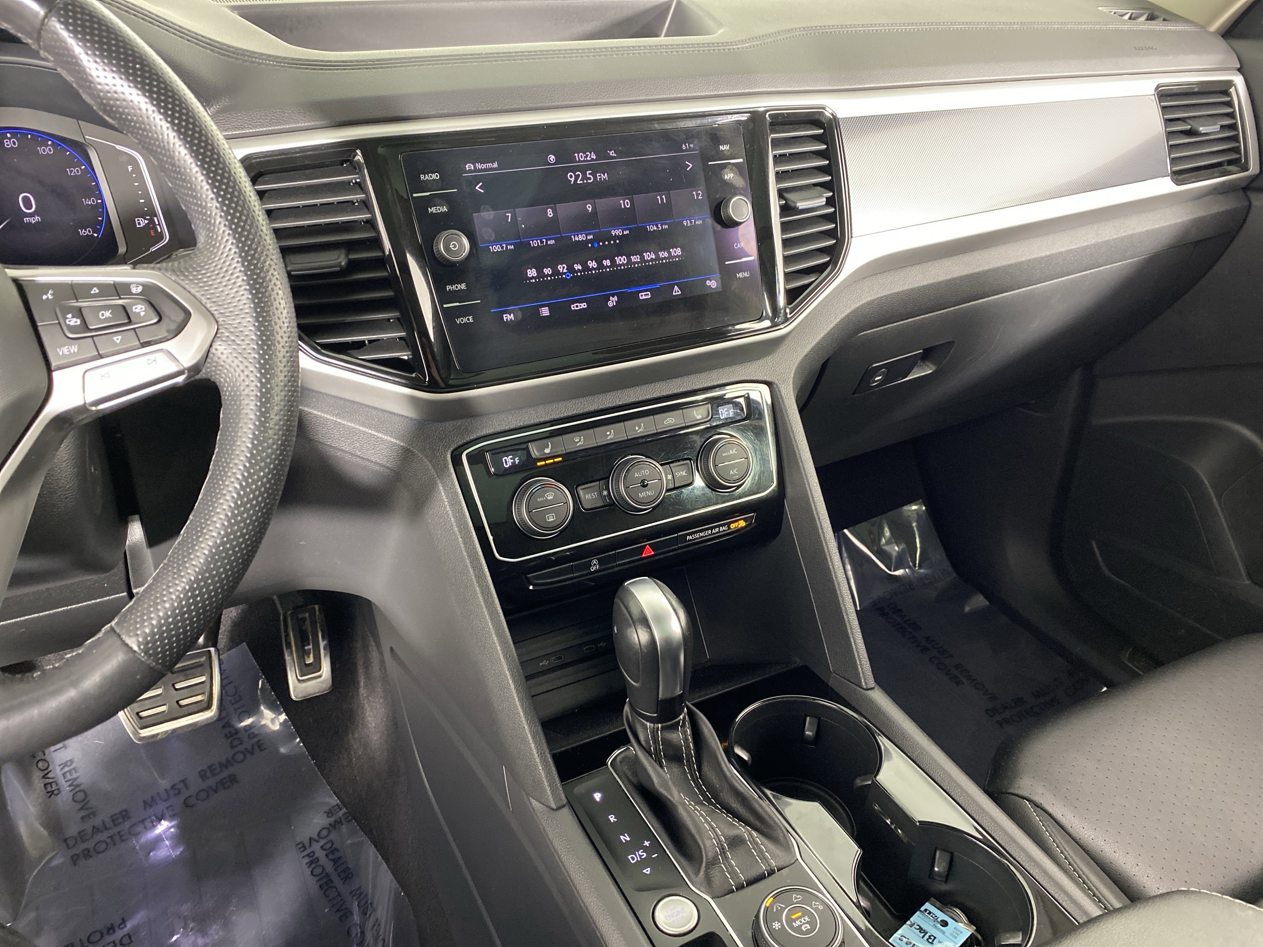 Used 2021 Volkswagen Atlas SEL R-Line image 29