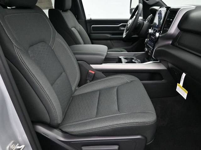 New 2026 RAM 1500 4x4 Crew Cab image 12