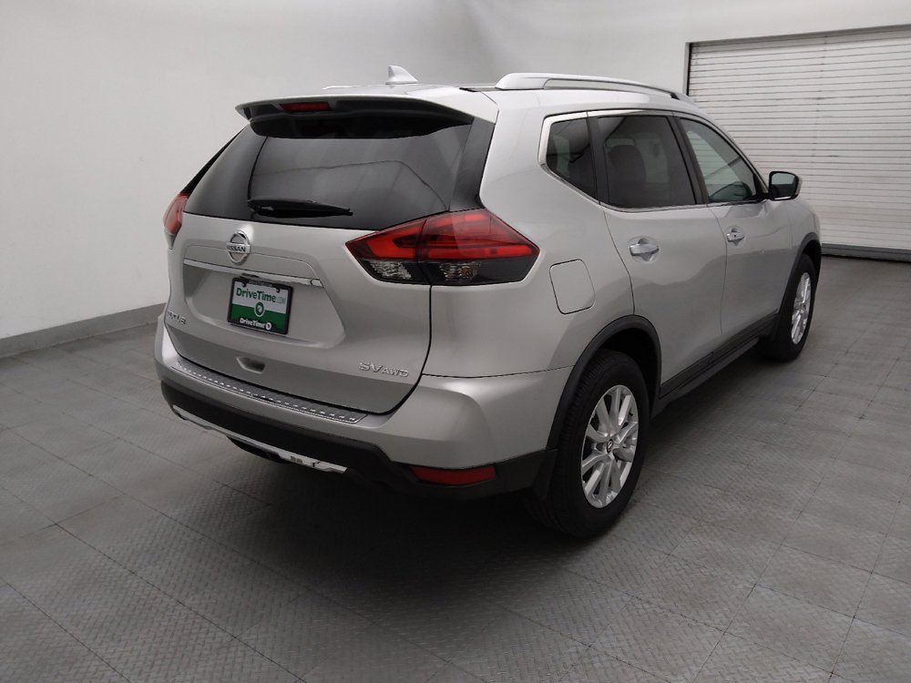Used 2017 Nissan Rogue SV AWD/4WD image 9