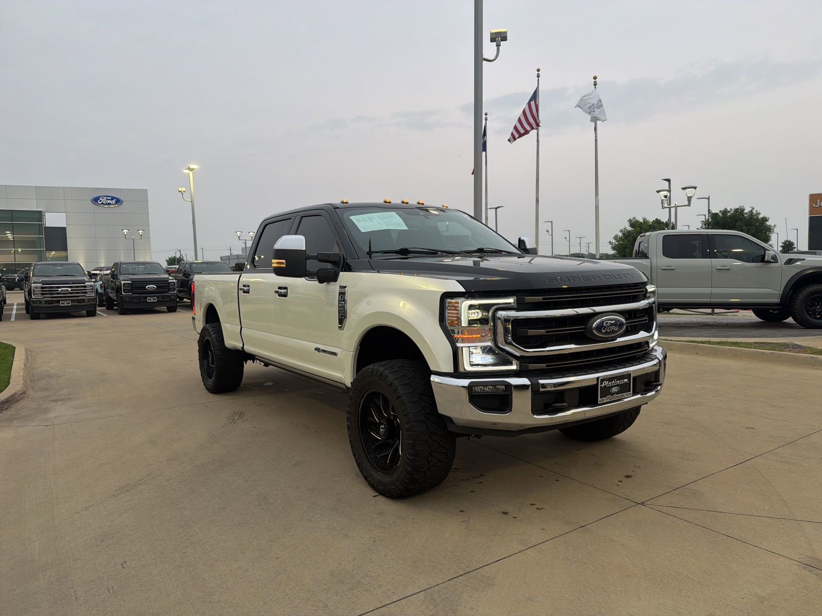 Used 2022 Ford F250 King Ranch w/ King Ranch Ultimate Package AWD/4WD image 8