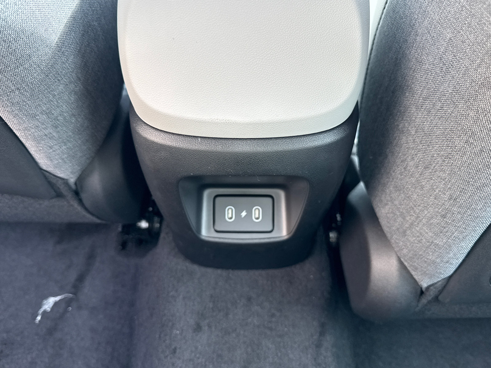 New 2026 Hyundai Elantra Limited FWD image 25