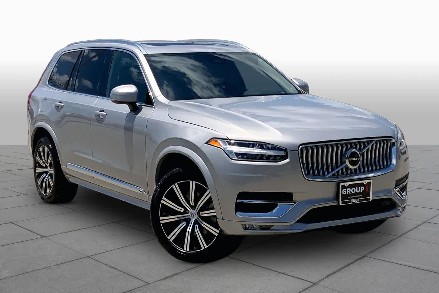 Used 2025 Volvo XC90 B5 Core AWD/4WD image 3