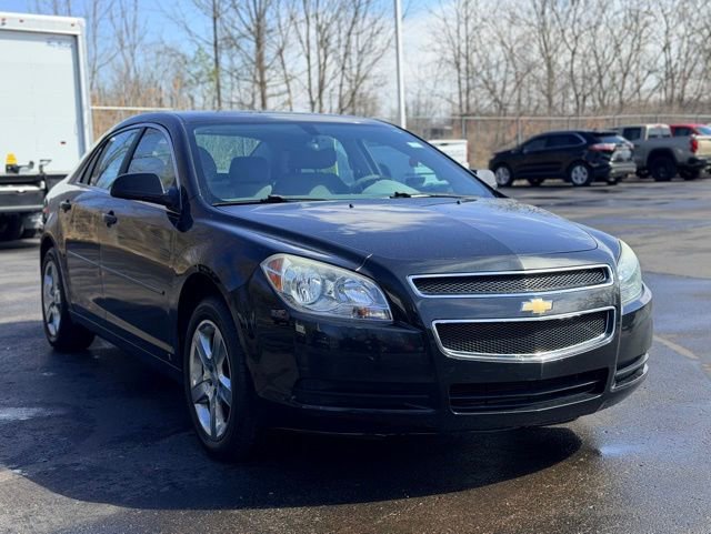 Used 2010 Chevrolet Malibu LS image 2