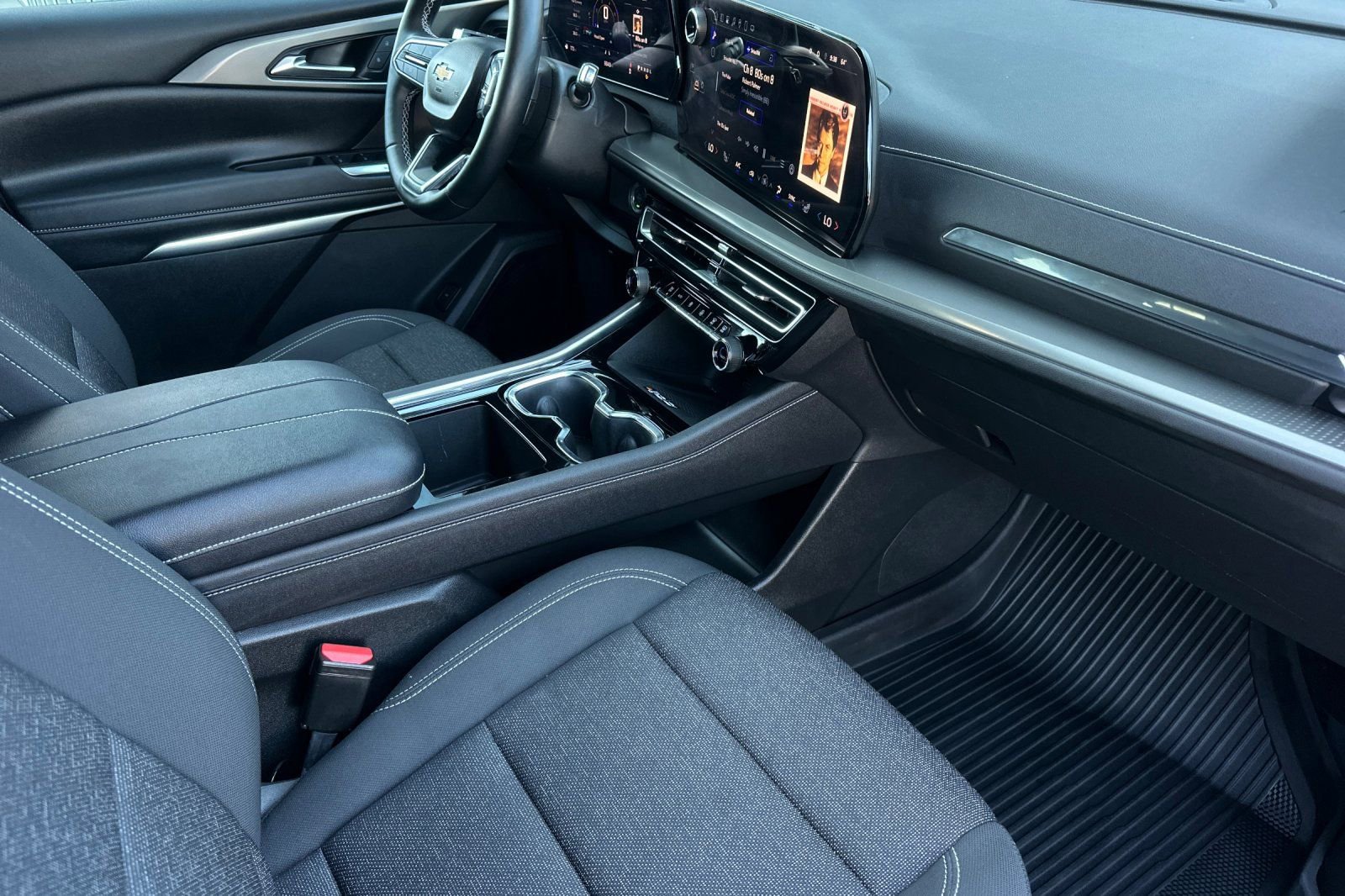 Certified 2025 Chevrolet Traverse LT w/ LPO, Floor Liner Package image 21