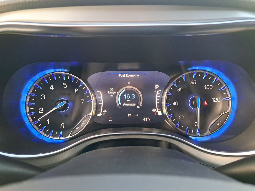 New 2026 Chrysler Pacifica Limited w/ Uconnect Theater Family Group AWD/4WD image 21