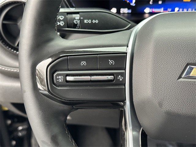 Used 2024 Chevrolet Colorado LT w/ LT Convenience Package III image 24