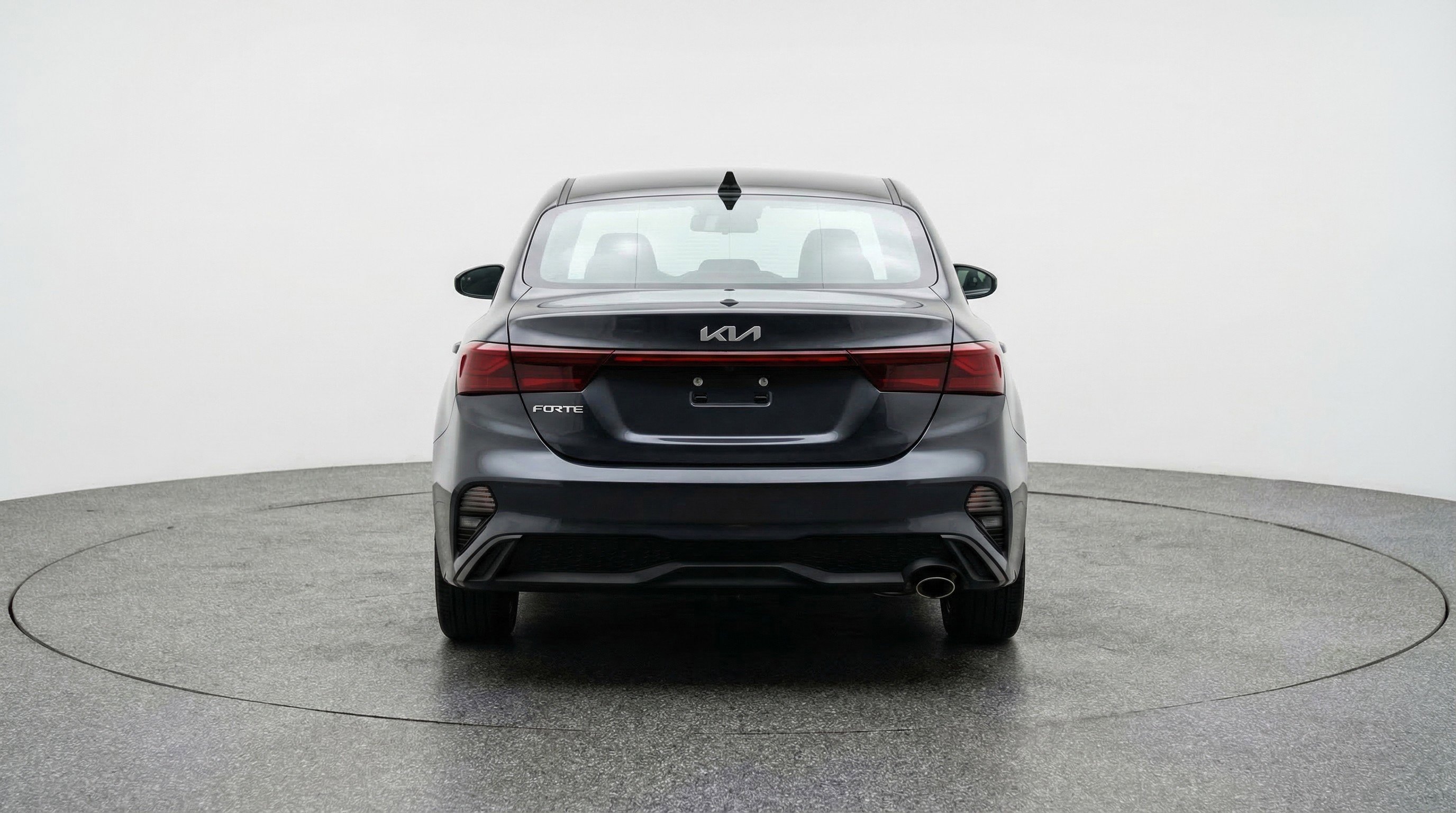 Used 2024 Kia Forte LXS image 7