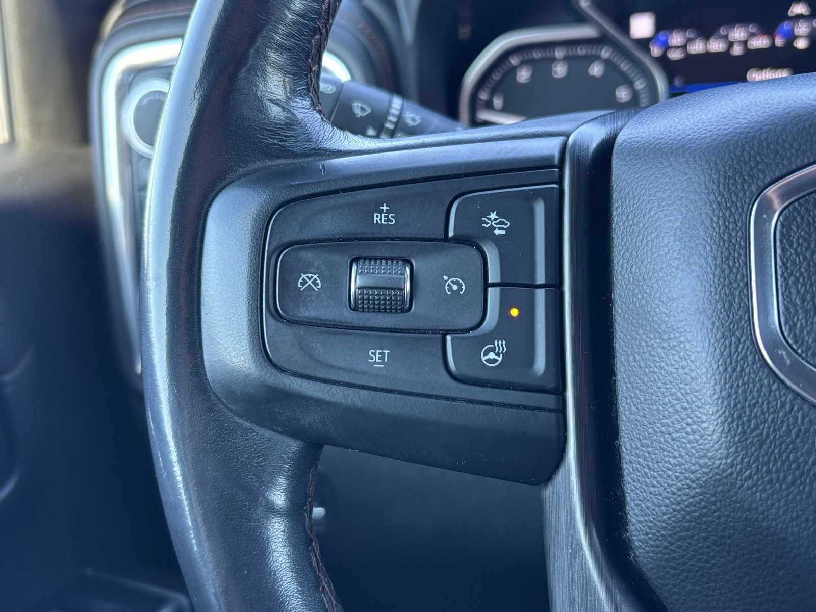 Used 2019 GMC Sierra 1500 AT4 w/ AT4 Premium Package image 9