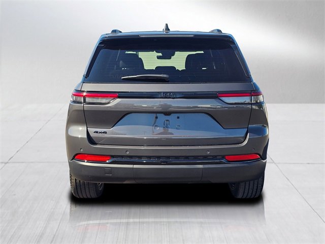 New 2025 Jeep Grand Cherokee Altitude image 35
