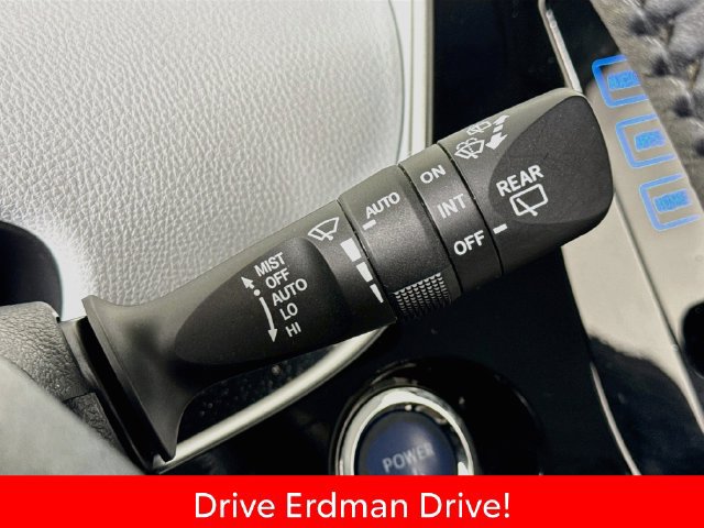Certified 2016 Toyota Prius Four Touring FWD image 16