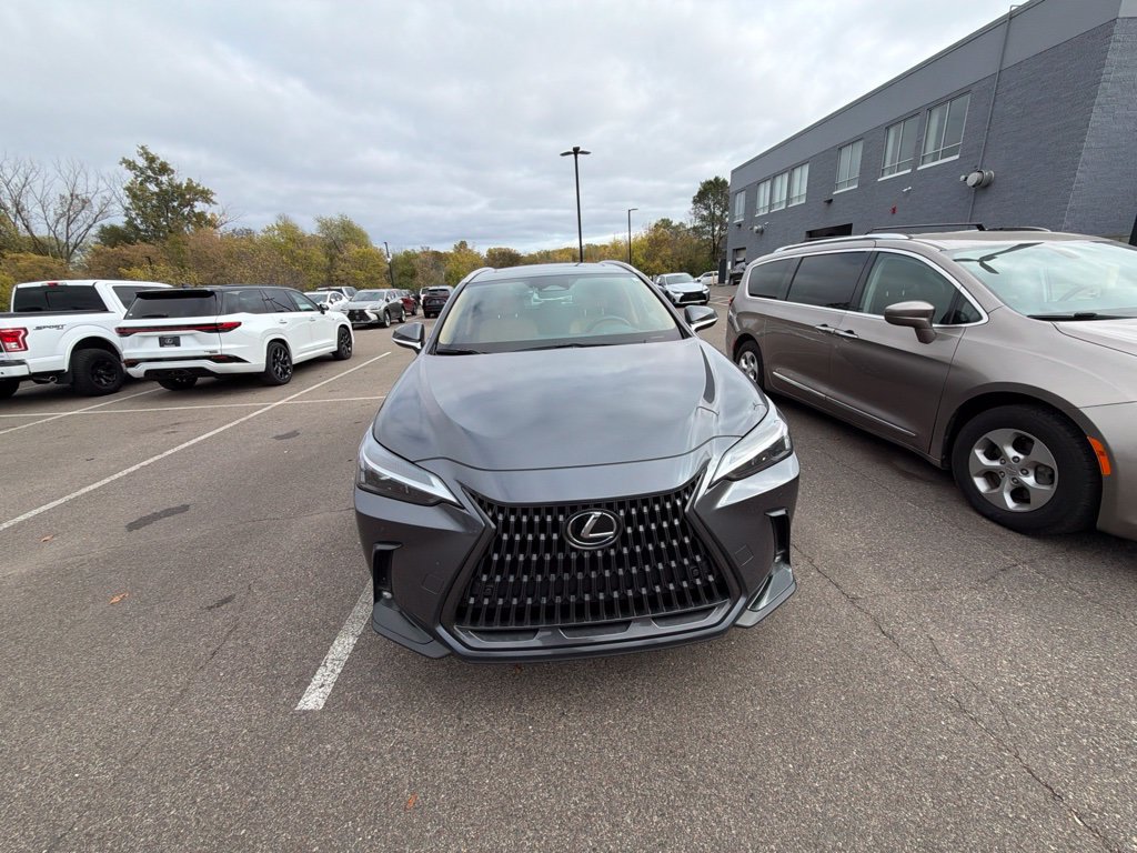 Used 2023 Lexus NX 350 AWD image 2