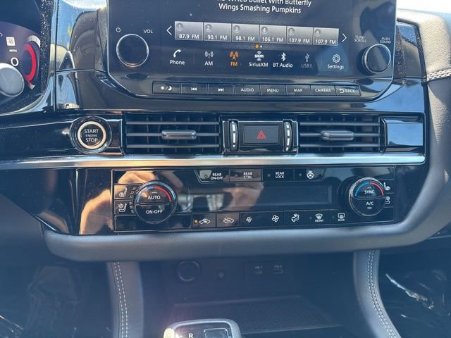 Used 2023 Nissan Pathfinder Platinum AWD/4WD image 31