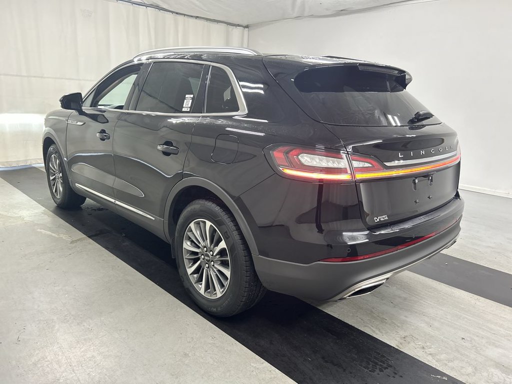 Used 2023 Lincoln Nautilus AWD w/ Premium Package image 7