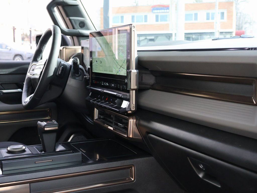 New 2025 GMC Hummer EV 3X AWD/4WD image 10