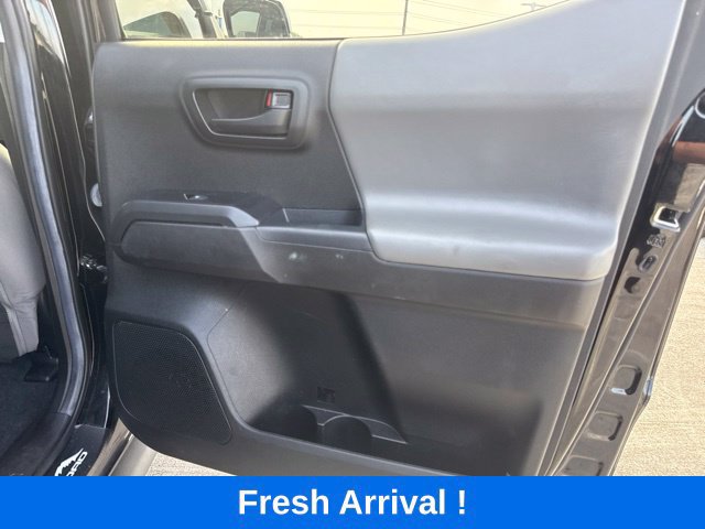 Used 2023 Toyota Tacoma SR AWD/4WD image 13
