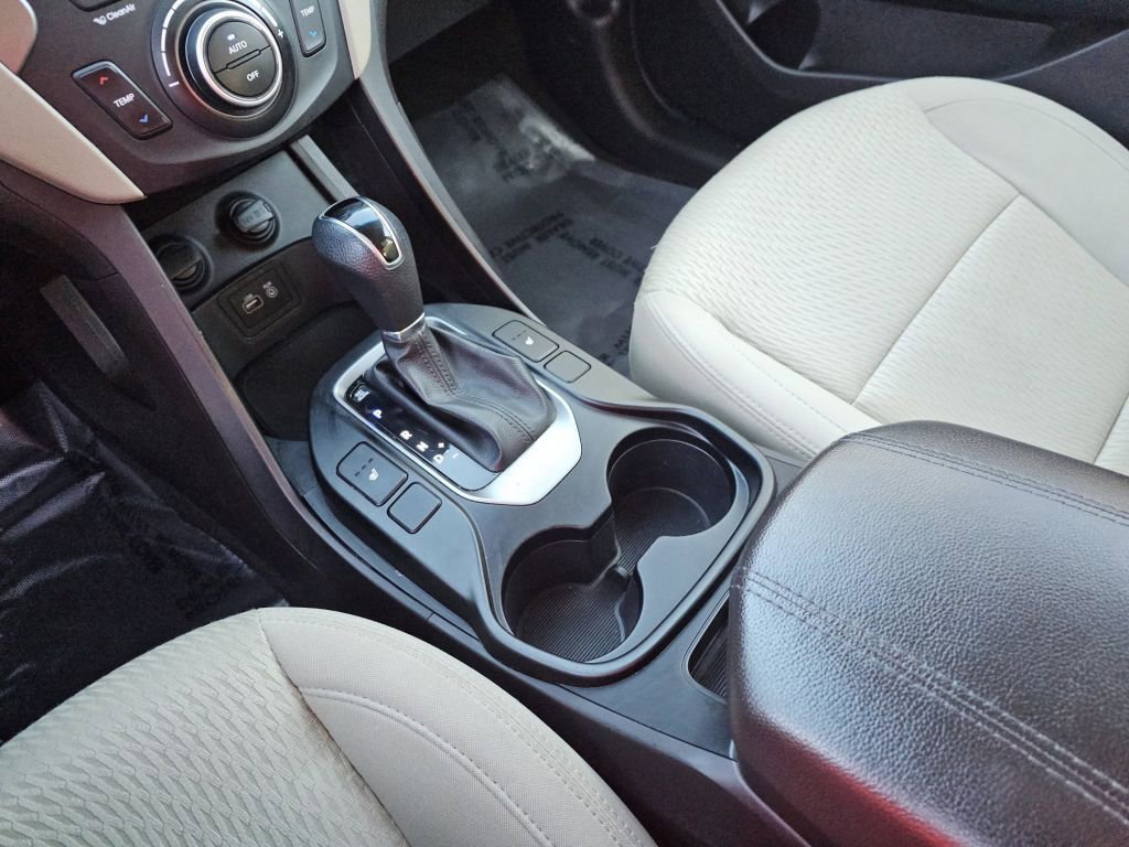 Used 2017 Hyundai Santa Fe Sport w/ 2.4L Value Package 06 image 32