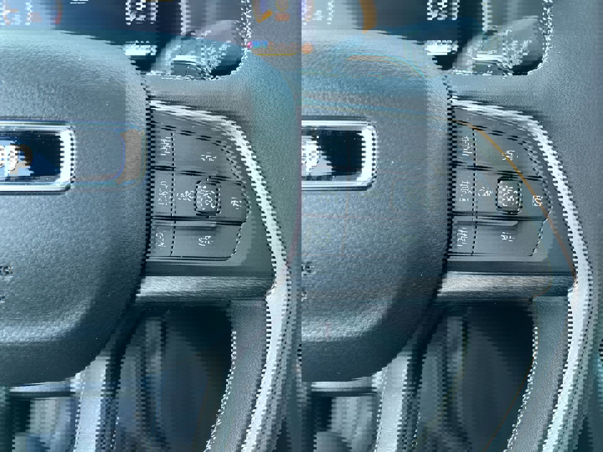 Used 2025 Jeep Grand Cherokee Limited image 21