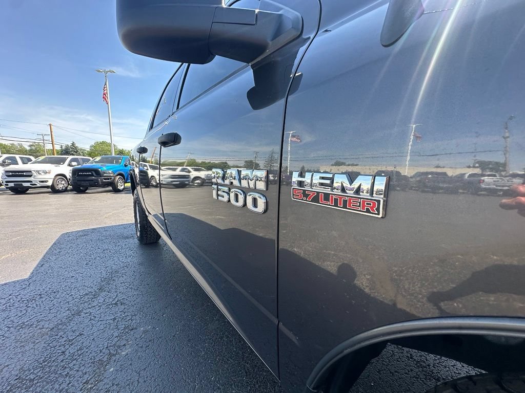Used 2018 RAM 1500 Express AWD/4WD image 9