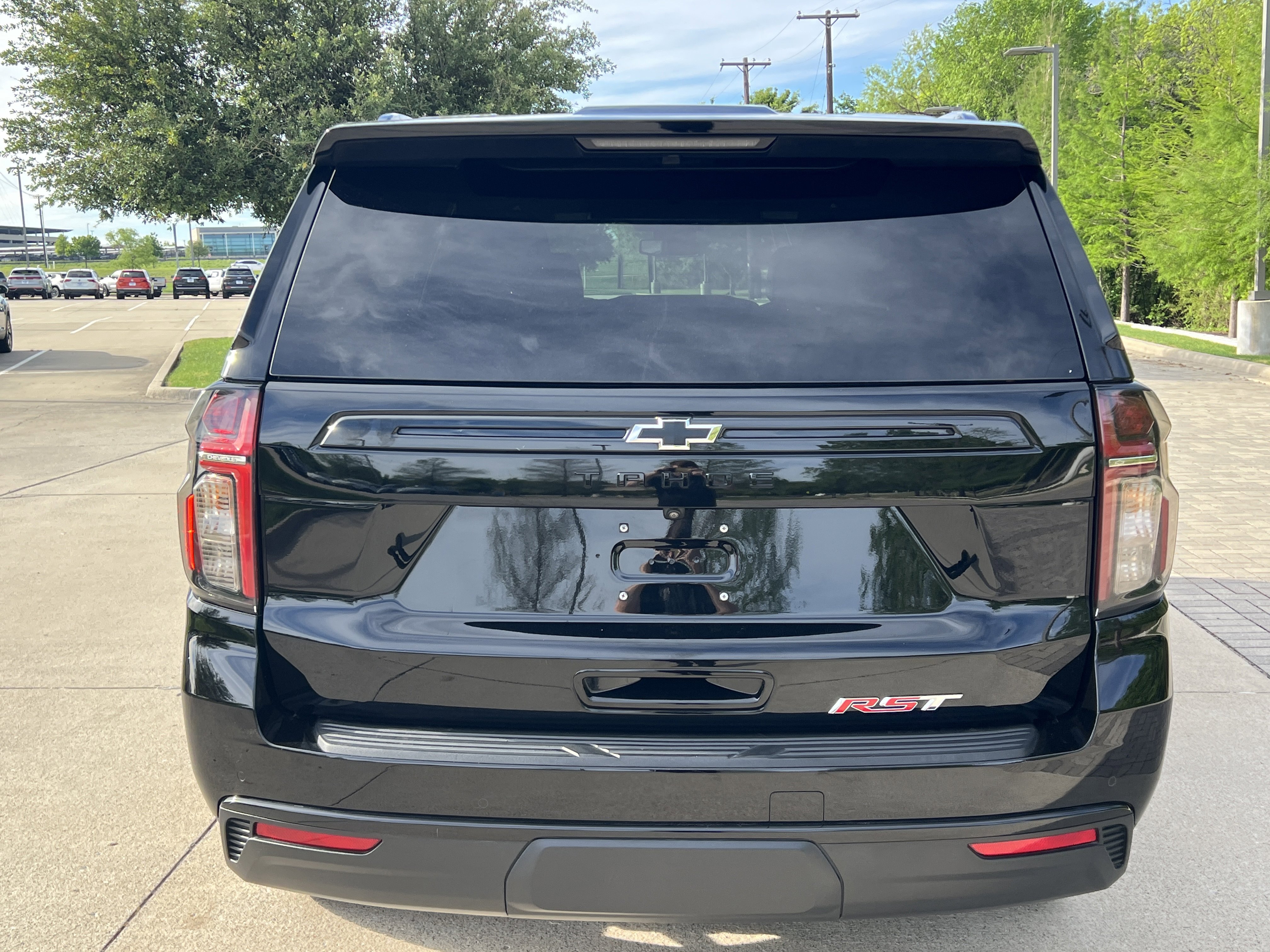 Used 2023 Chevrolet Tahoe RST RWD image 9