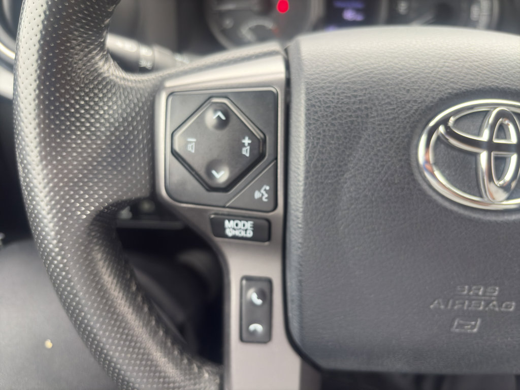 Used 2019 Toyota Tacoma TRD Sport image 17