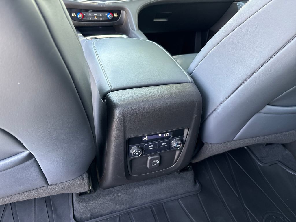 Certified 2022 Buick Enclave Essence w/ Experience Buick Package FWD image 33