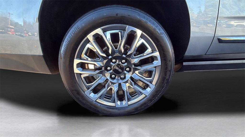 Used 2024 GMC Yukon XL Denali Ultimate image 22