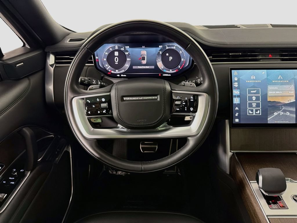 Certified 2025 Land Rover Range Rover SE AWD/4WD image 24