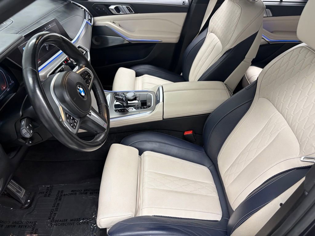 Used 2022 BMW X5 M50i w/ Executive Package image 15
