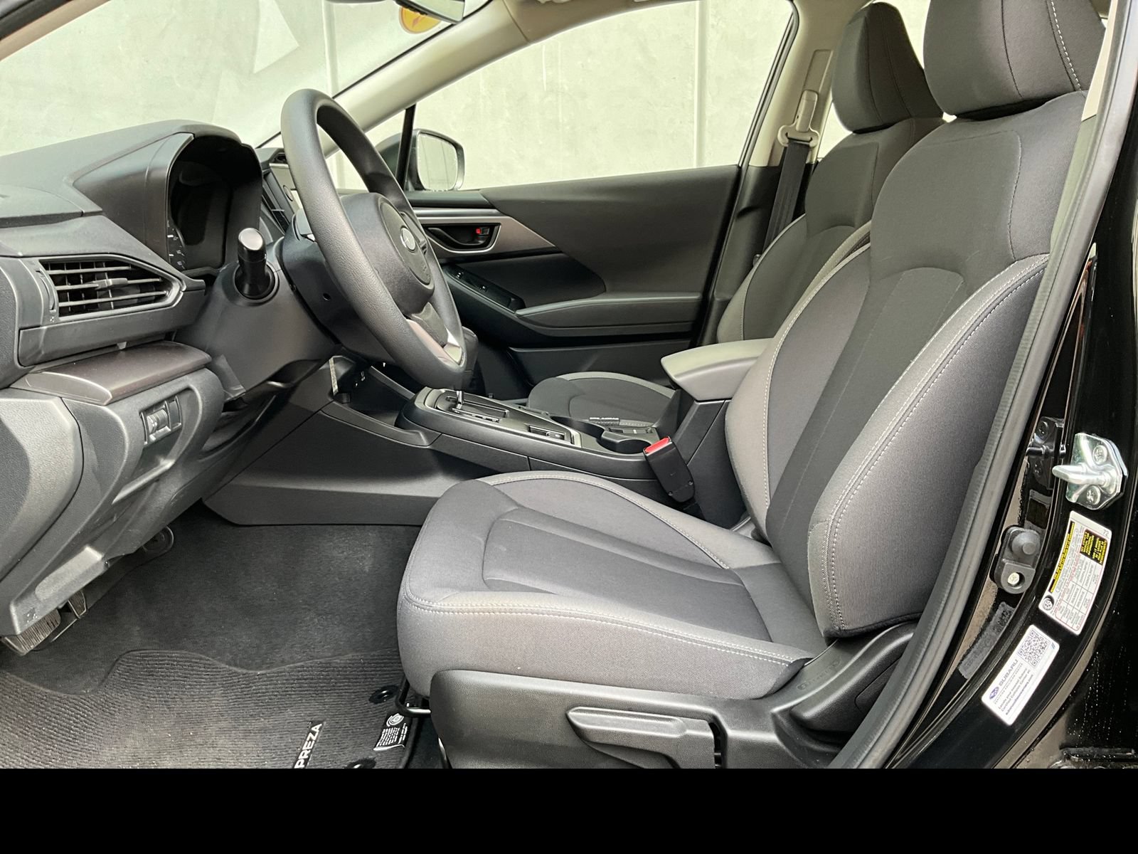 Certified 2025 Subaru Impreza 2.0i AWD/4WD image 2