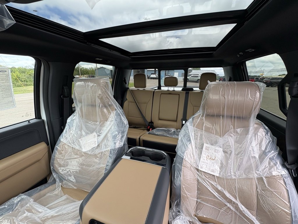 New 2026 Ford F350 Lariat w/ Lariat Premium Package image 37