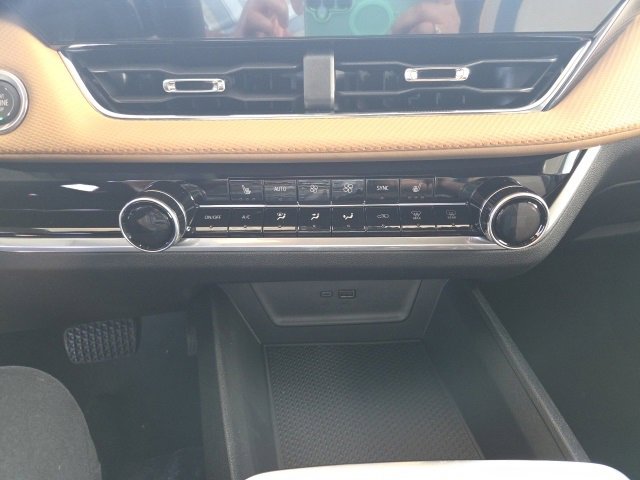 New 2026 Chevrolet Equinox ACTIV image 28