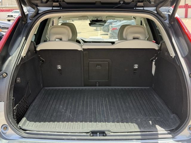 Used 2021 Volvo XC60 T5 Momentum w/ Advanced Package AWD/4WD image 30