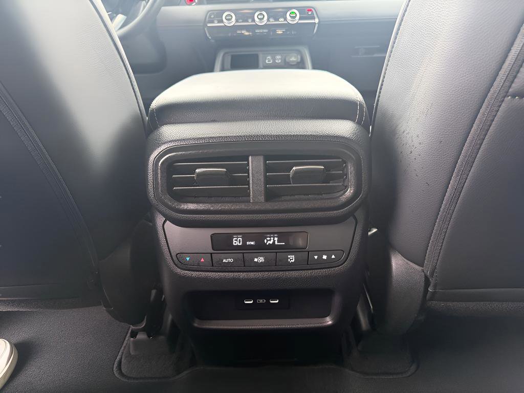 Certified 2025 Honda Pilot EX-L image 30