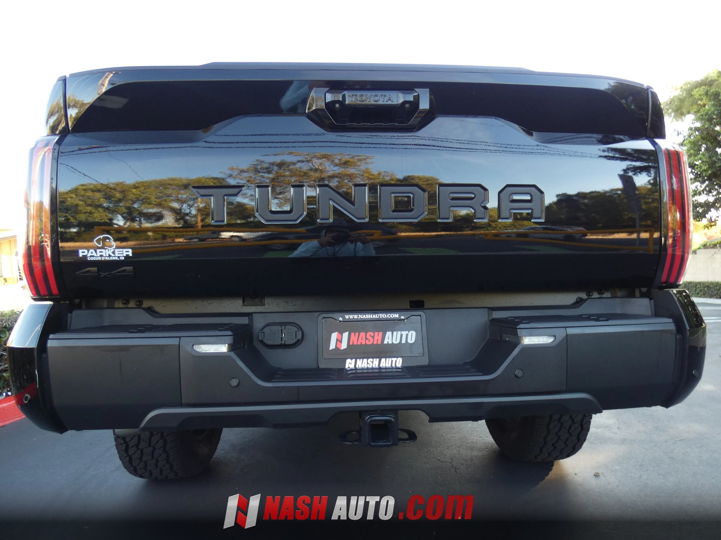 Used 2026 Toyota Tundra Limited AWD/4WD image 10