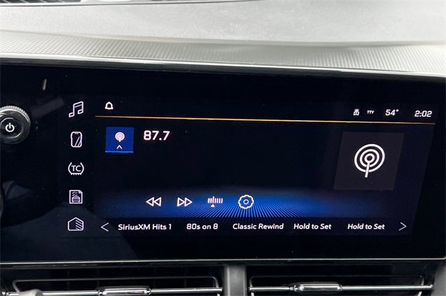 Used 2025 Chevrolet Trax LT w/ LT Convenience Package image 23