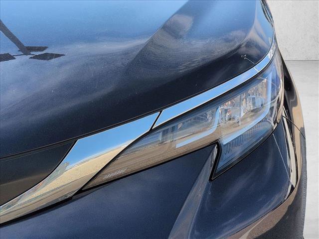 Used 2022 Toyota Sienna XLE image 12