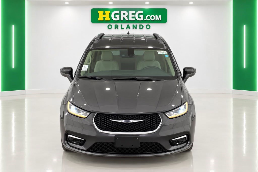 Used 2021 Chrysler Pacifica Touring-L FWD image 7