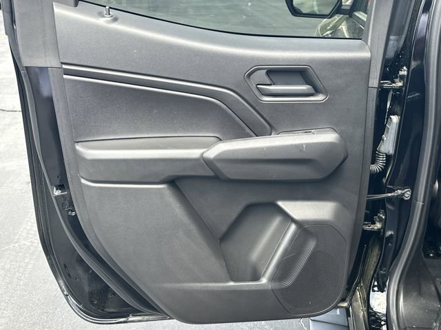 Certified 2025 Chevrolet Colorado W/T AWD/4WD image 21