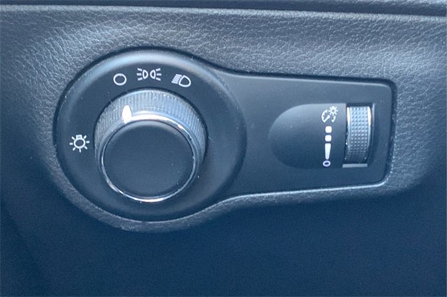 Used 2019 Jeep Compass Sport image 41