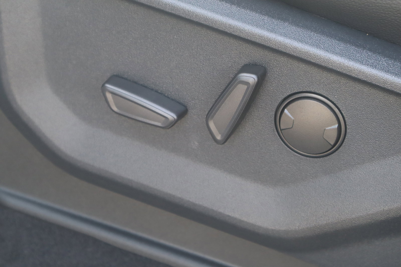 New 2025 Ford F150 Lariat w/ Equipment Group 501A Mid image 34