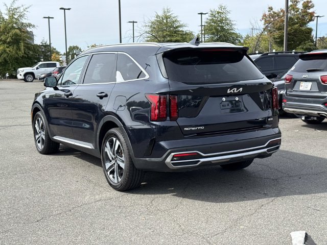 Used 2023 Kia Sorento EX AWD/4WD image 4