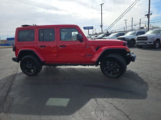 Used 2025 Jeep Wrangler Sahara 4xe w/ Safety Group image 17
