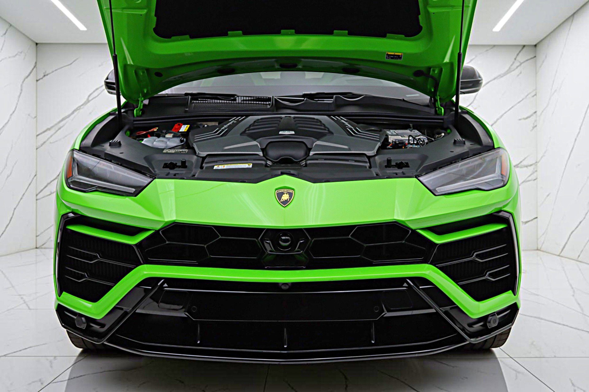 Used 2021 Lamborghini Urus AWD/4WD image 23