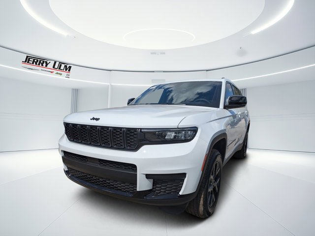 New 2025 Jeep Grand Cherokee L Altitude image 6