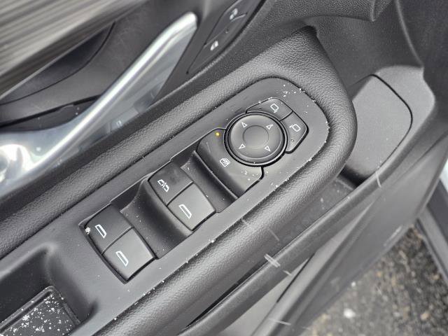 Used 2023 GMC Terrain SLE image 10