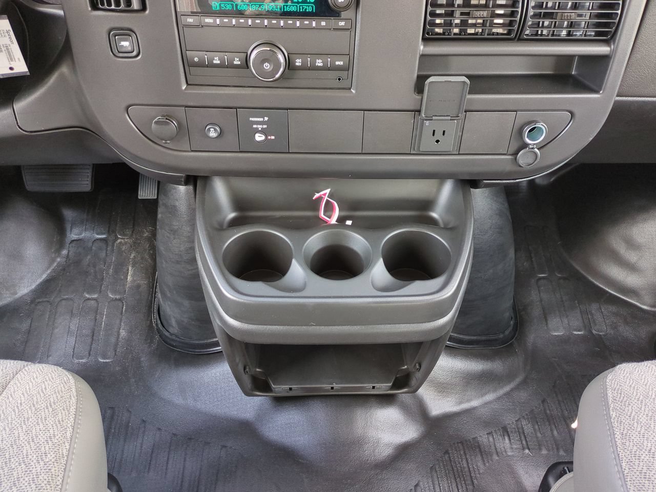 New 2026 Chevrolet Express 2500 w/ Driver Convenience Package RWD image 20
