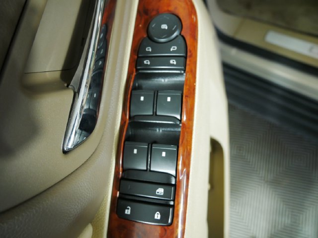 Used 2011 Chevrolet Suburban LTZ AWD/4WD image 24