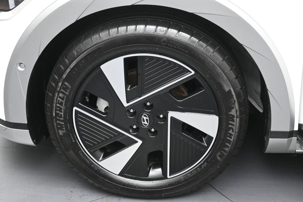 Used 2025 Hyundai Ioniq 5 Limited RWD image 37