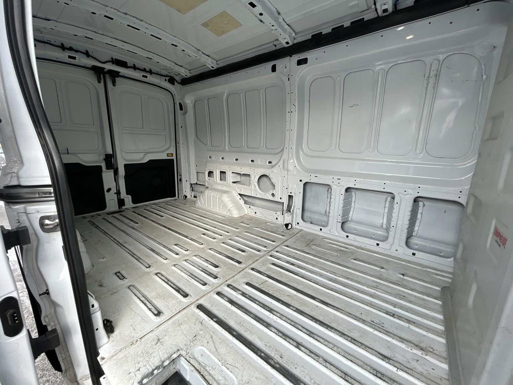 Used 2023 Ford Transit 250 Medium Roof image 15